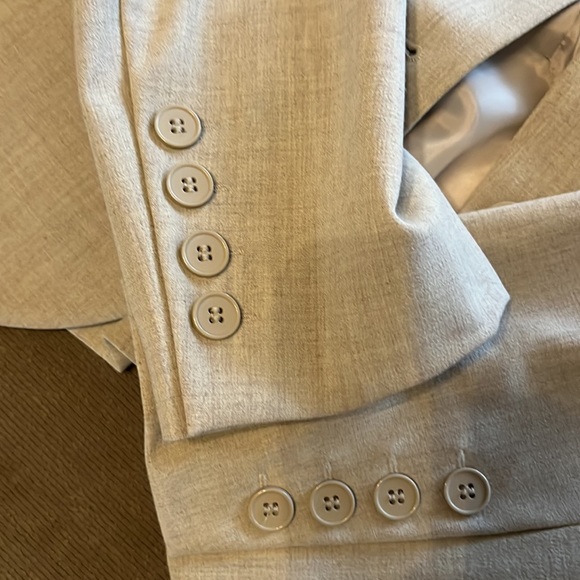 New without tags! Light brown/cream blazer - Picture 3 of 6